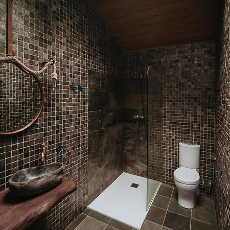 Mi Tesoro Lodge *